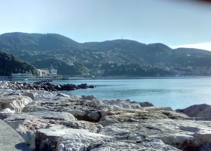 Πανσιόν Del Sole Nero San Terenzo