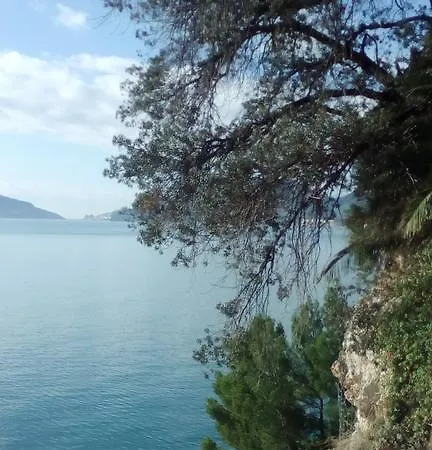 Del Sole Nero Konukevi 3*