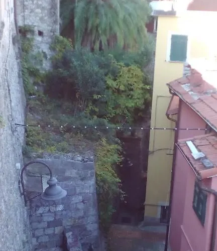 Del Sole Nero Gæstehus San Terenzo